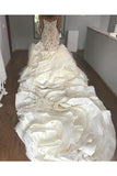 Vestidos de novia de sirena Tul con apliques y volantes Tren de la catedral