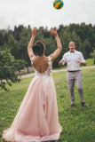 Vestidos de novia de tul Apliques con cuello en V Tren de la corte