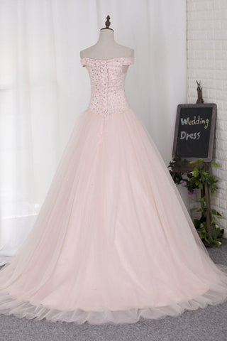 2024 de bola del vestido del cuello del barco Quinceañera vestidos de tul con rebordear