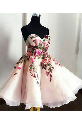 2024 Homecoming Dresses Sweetheart Una línea con apliques y rebordear