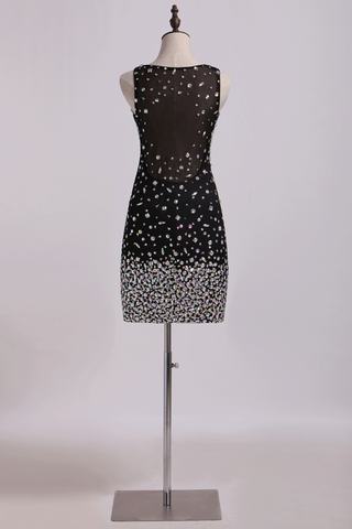 2024 Fiesta Vestido Scoop vaina / columna con el Rhinestone corto / mini